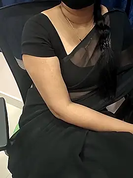 Anuforyou19 online show from October 2025 04:49:01 PM