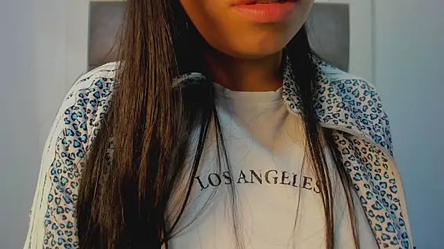 Snapshot of Mia_lopez__ chatting on September 2025 01:10:01 PM Mia lopez online show from September 2025 01:10:01 PM