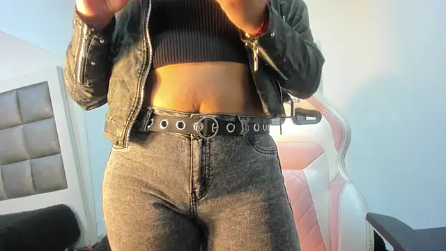 Snapshot of Mia_lopez__ chatting on September 2025 01:12:02 PM Mia lopez online show from September 2025 01:12:02 PM