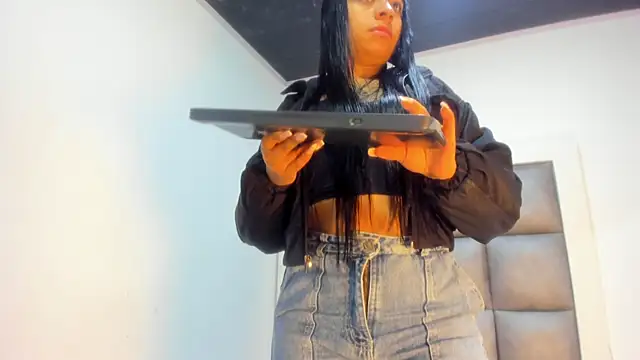 Snapshot of Mia_lopez__ chatting on October 2025 01:21:01 PM Mia lopez online show from October 2025 01:21:01 PM