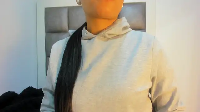 Snapshot of Mia_lopez__ chatting on October 2025 11:57:02 AM Mia lopez online show from October 2025 11:57:02 AM