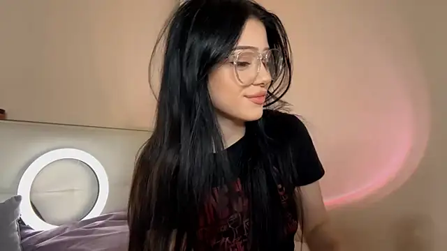 KateHardcastle online show from October 2025 03:35:02 PM