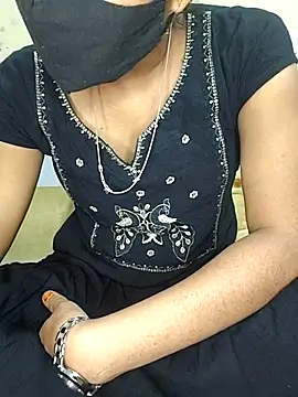 Snapshot of ranisanthutelugu chatting on July 2026 06:18:01 AM ranisanthutelugu online show from July 2026 06:18:01 AM