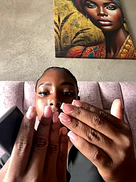 britanyxxs online show from November 2025 01:10:01 PM