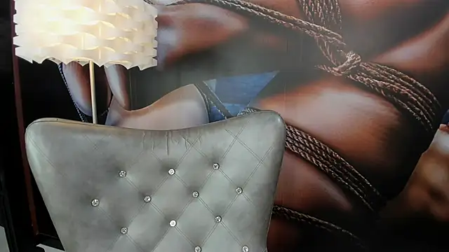 miss   taylor online show from November 2025 06:04:02 PM