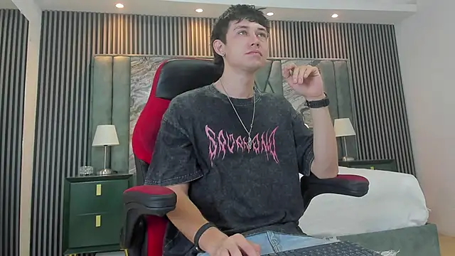 Michael blue online show from September 2025 12:28:01 PM