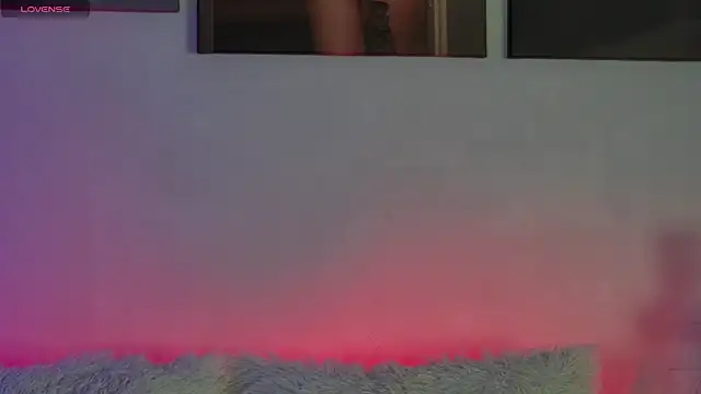 AlysonHuxley  online show from January 2026 05:48:01 PM