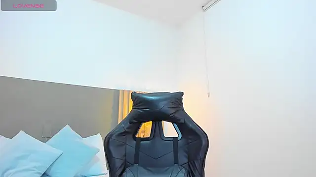 carlina 15 online show from September 2025 12:18:02 PM