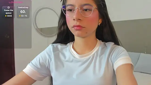 carlina 15 online show from February 2026 12:31:01 PM