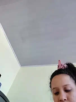 Snapshot of You-sexy-starr chatting on September 2025 03:13:02 PM You-sexy-starr online show from September 2025 03:13:02 PM