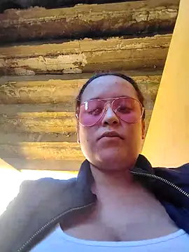 Snapshot of You-sexy-starr chatting on September 2025 08:56:02 PM You-sexy-starr online show from September 2025 08:56:02 PM