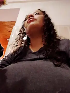 Snapshot of You-sexy-starr chatting on October 2025 05:01:01 PM You-sexy-starr online show from October 2025 05:01:01 PM