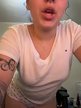 babykalirose online show from March 2026 01:43:02 AM