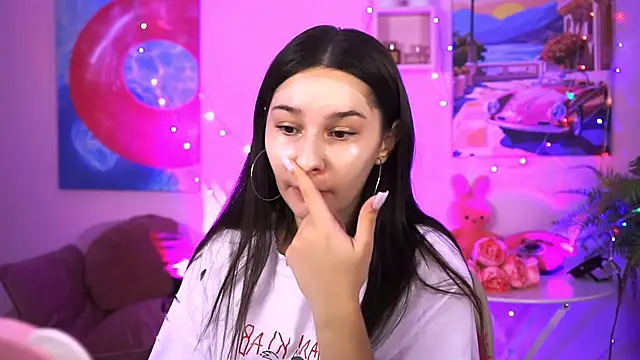 KimClarks  online show from September 2025 12:27:02 PM