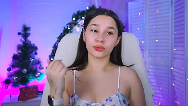 KimClarks  online show from December 2025 01:15:01 PM