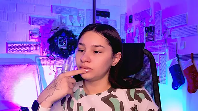 KimClarks  online show from December 2025 06:42:02 AM