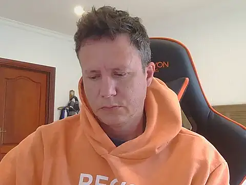 TroyDieselXXX online show from November 2025 05:30:02 AM