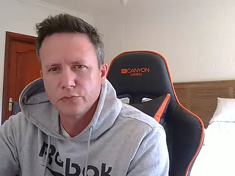 TroyDieselXXX online show from June 2026 07:32:02 AM