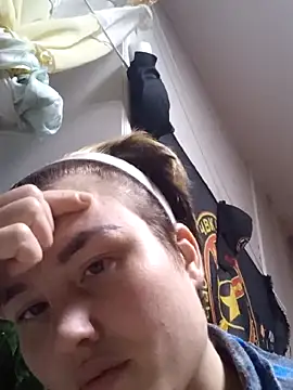 MoonIrene online show from October 2025 05:15:02 PM