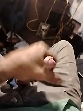 helldonk online show from April 2026 07:34:02 PM