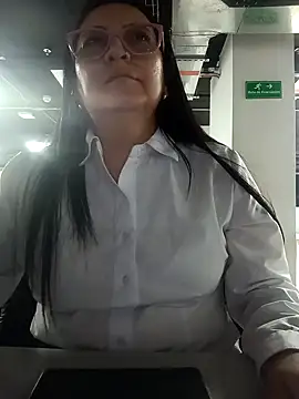 Romina693 online show from November 2025 06:46:01 AM