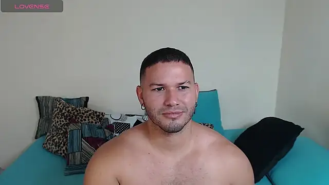 Snapshot of Tim_mz01 chatting on May 2026 05:54:02 PM Tim mz01 online show from May 2026 05:54:02 PM