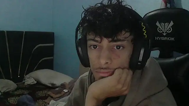 Snapshot of Dark_DesireX chatting on May 2026 01:07:01 PM Dark DesireX online show from May 2026 01:07:01 PM
