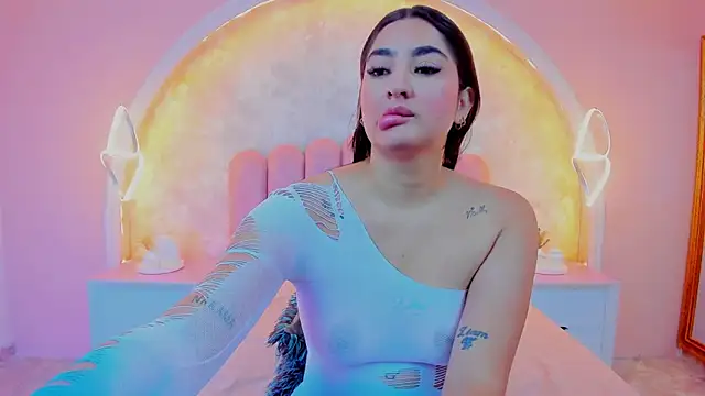 JasmineRhodes online show from October 2025 01:45:02 PM