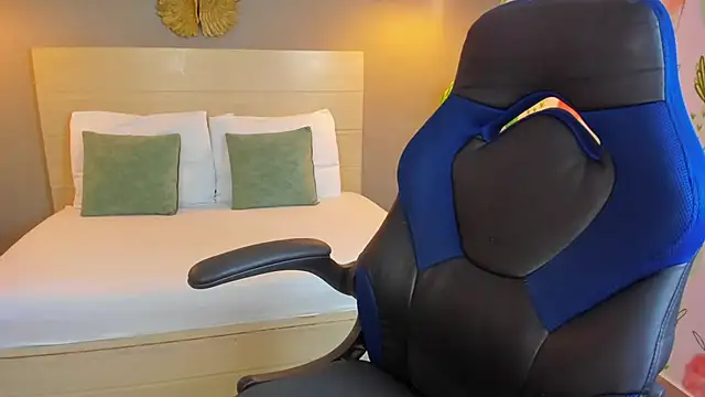 kitty sweeety  online show from November 2025 12:38:01 PM