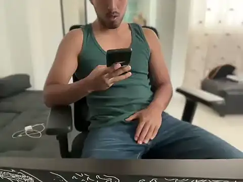 millan 32 online show from October 2025 04:51:01 PM