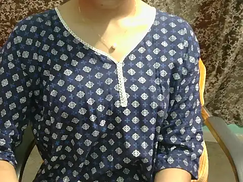 Snapshot of lovely_soniya chatting on May 2026 05:48:01 AM lovely soniya online show from May 2026 05:48:01 AM