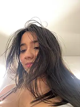 Michelle Zoe online show from October 2025 06:36:01 AM