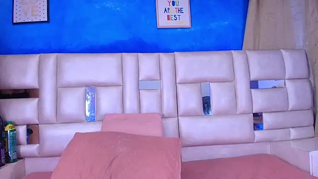 emmacurvy online show from September 2025 03:08:01 AM