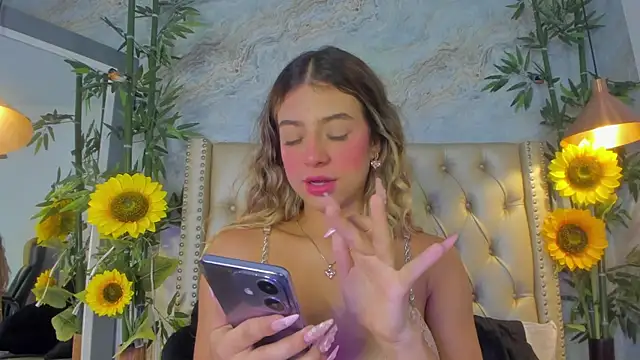 LittleeJaz online show from November 2025 11:31:02 AM