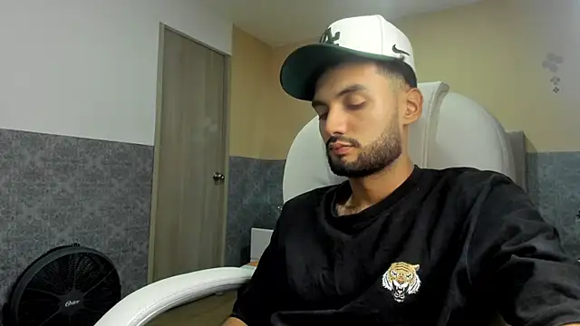 Ryan Jackson  online show from September 2025 12:13:02 AM