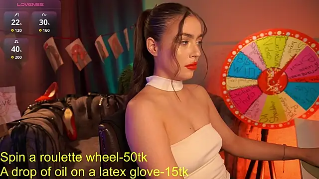 Snapshot of EmiliyaRoude chatting on September 2025 01:01:01 PM EmiliyaRoude online show from September 2025 01:01:01 PM