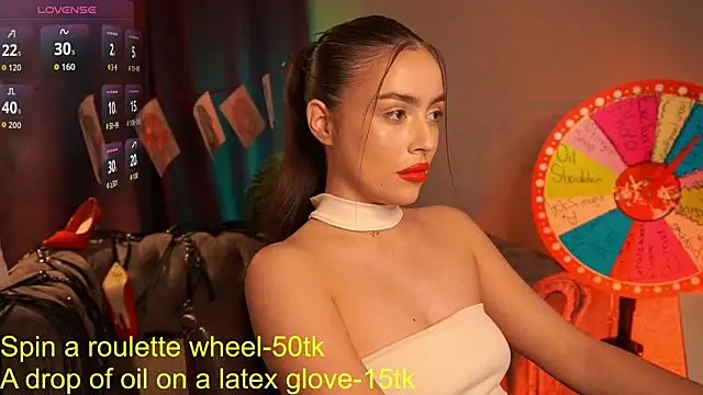 Snapshot of EmiliyaRoude chatting on September 2025 12:29:01 PM EmiliyaRoude online show from September 2025 12:29:01 PM