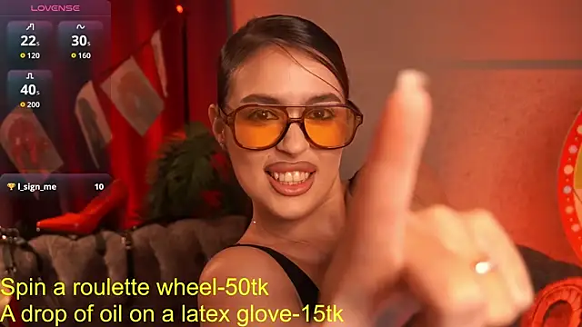 Snapshot of EmiliyaRoude chatting on September 2025 12:42:01 PM EmiliyaRoude online show from September 2025 12:42:01 PM