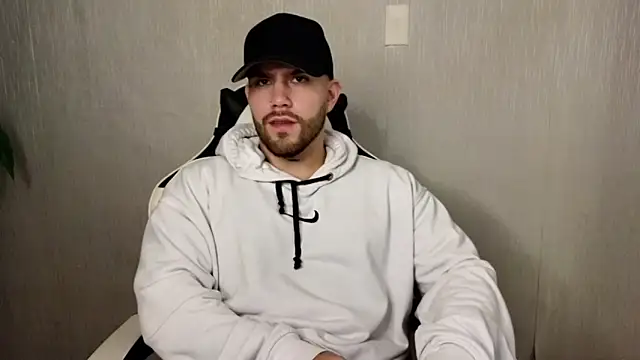 Ades Lowe online show from October 2025 11:44:02 AM