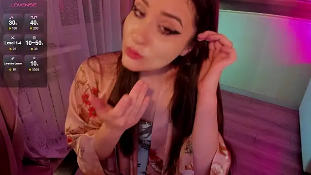 Sserendipityy online show from April 2026 06:38:01 PM