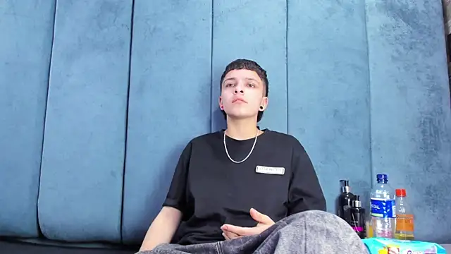 Megan Thompson  online show from March 2026 02:16:01 AM