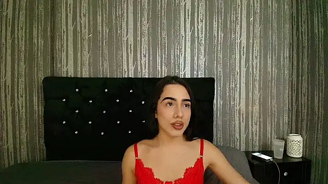 Snapshot of Alicee_Moonn chatting on June 2026 08:22:01 PM Alicee Moonn online show from June 2026 08:22:01 PM