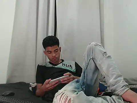 camillo beischel  online show from September 2025 05:38:01 PM