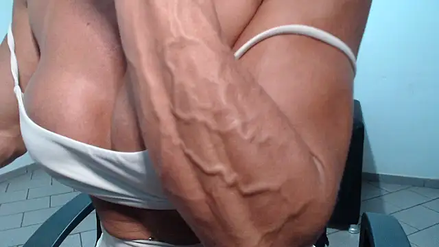 Stronggsexy online show from February 2026 10:25:02 PM