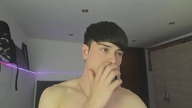 stevve 14 online show from October 2025 01:50:02 AM