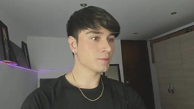 stevve 14 online show from October 2025 02:34:01 AM