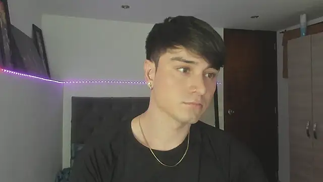 stevve 14 online show from December 2025 11:11:01 PM