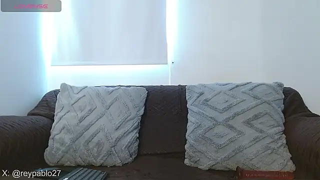 ReyPablo1 online show from November 2025 08:40:01 PM