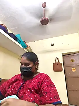 Villageanuty online show from October 2025 10:01:02 AM