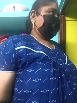 Snapshot of Villageanuty chatting on February 2026 04:32:01 PM Villageanuty online show from February 2026 04:32:01 PM